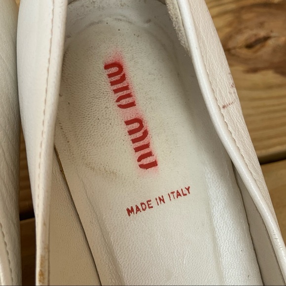 Miu Miu by Prada White Navy Blue Stripe Ribbon Heels Shoes Italy 38.5 Leather - Picture 7 of 14